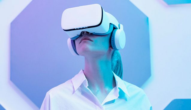 woman-wearing-virtual-reality-simulator woman-wearing-virtual-reality-simulator